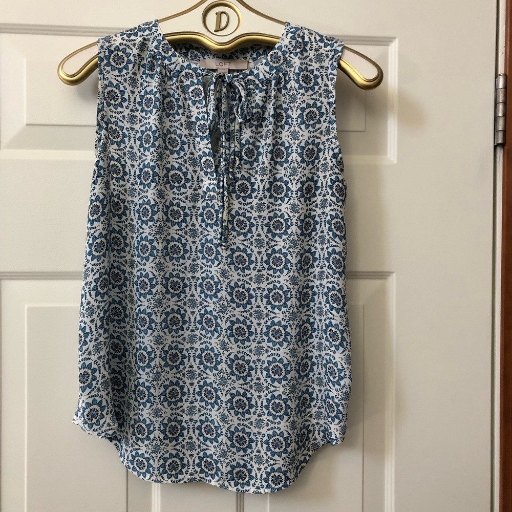 Lightweight Top By Loft w/Mandarin Collar, Front Tie & Shirttail Hem - Size M